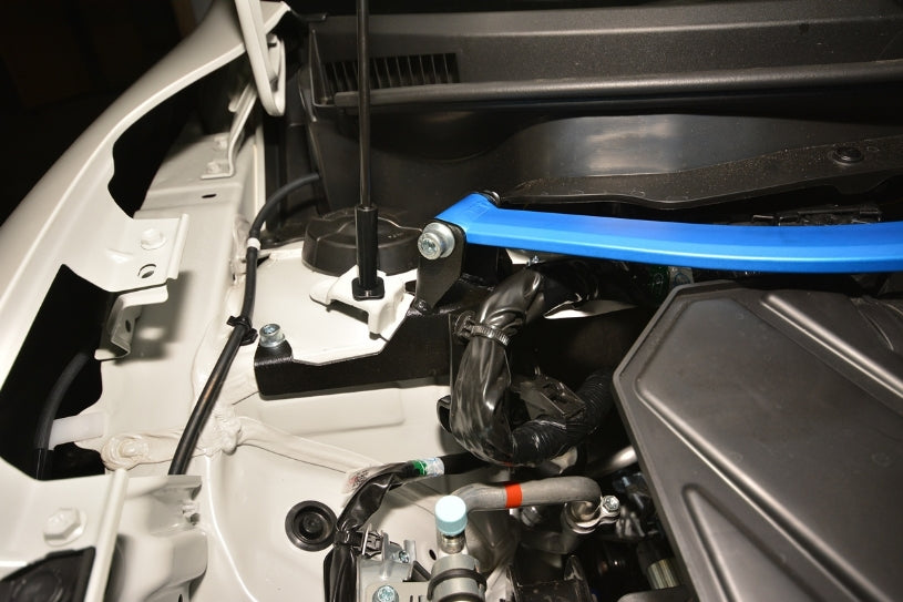HARDRACE FRONT STRUT BRACE HardRace