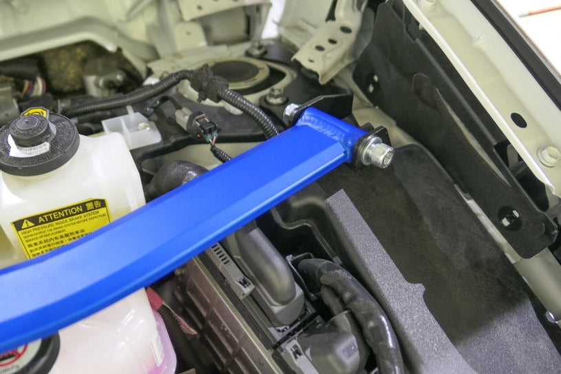 HARDRACE FRONT STRUT BRACE HardRace