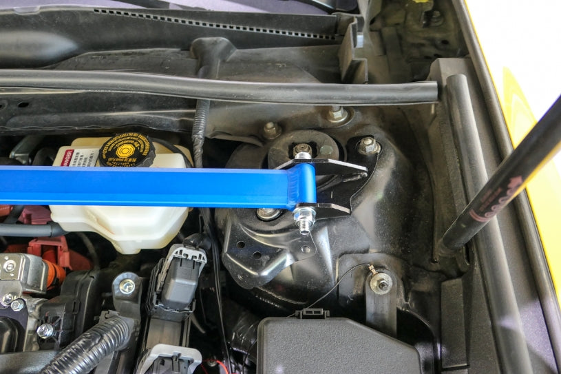 HARDRACE FRONT STRUT BRACE HardRace