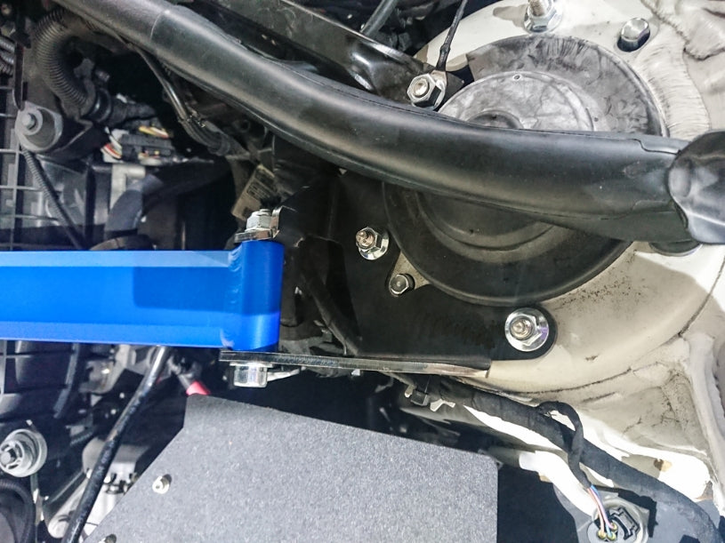 HARDRACE FRONT STRUT BRACE HardRace