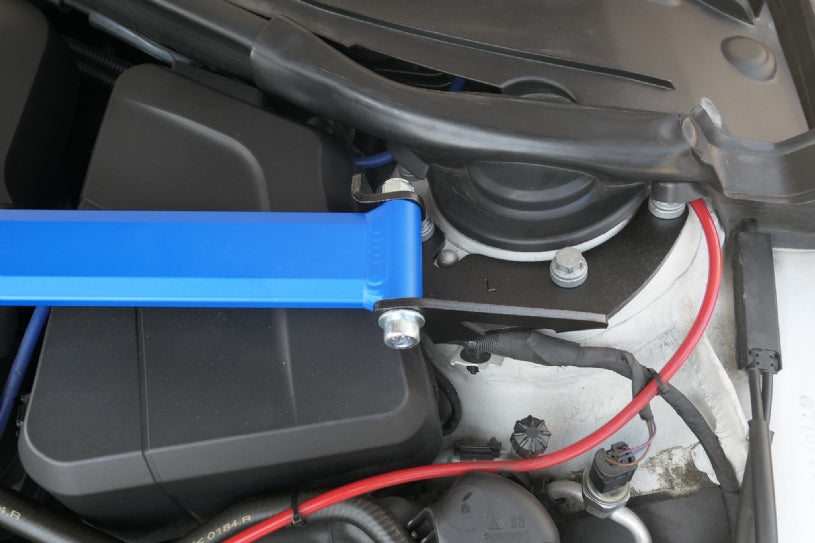 HARDRACE FRONT STRUT BRACE HardRace