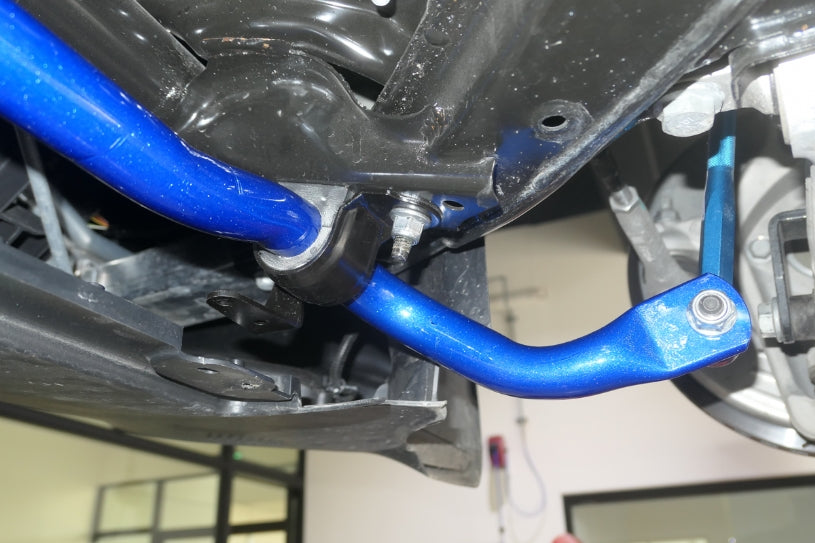 HARDRACE FRONT ANTI ROLL BAR HardRace
