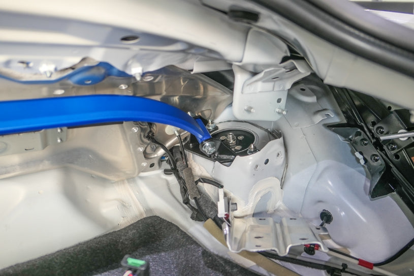 HARDRACE REAR STRUT BRACE HardRace