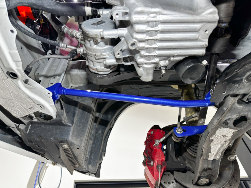 HARDRACE FRONT LOWER BRACE TOYOTA YARIS CROSS HardRace