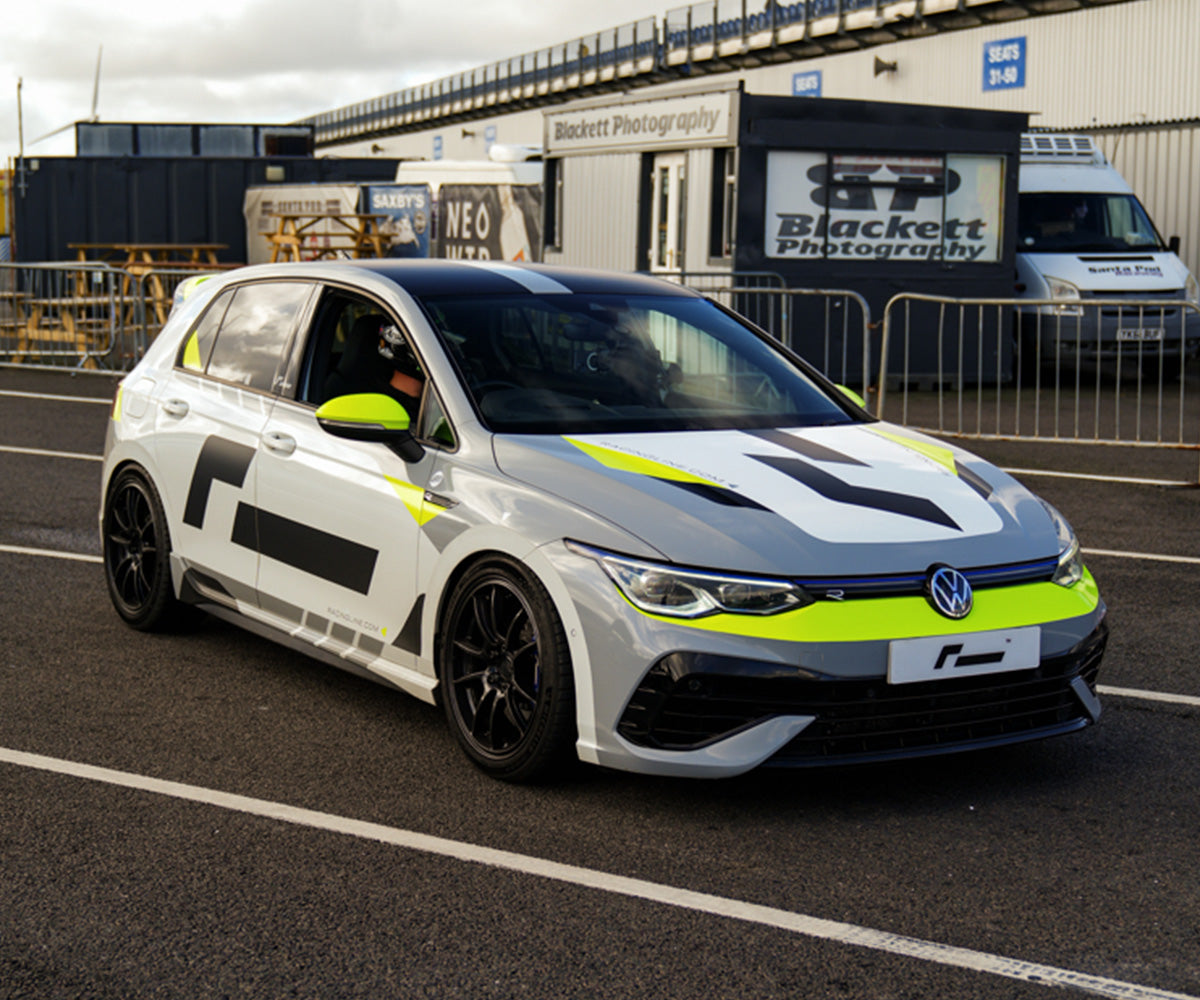 Racingline Cup Edition 'EVO' 18? x 8.5? (ET45) Gloss Black Alloy Wheel