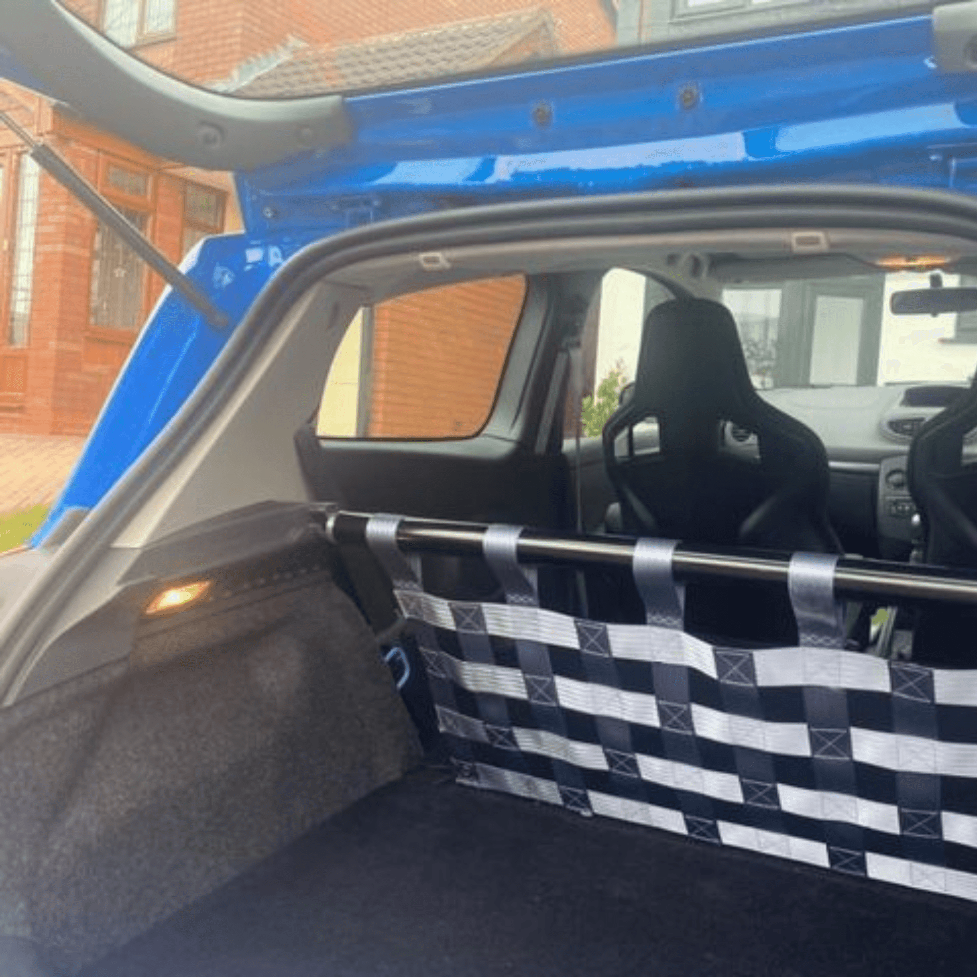 Renault Clio Mk3 197 200 Strut bar and Cargo net cargo-nets.co.uk