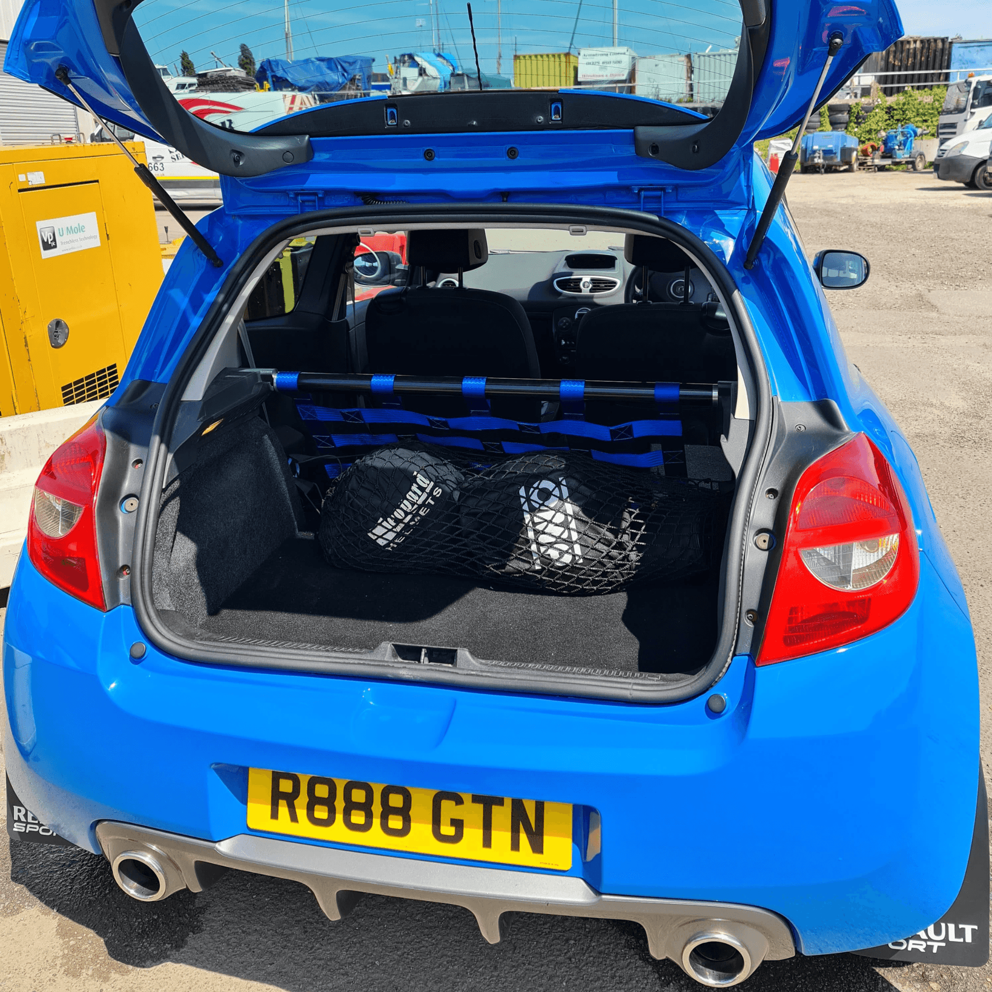 Renault Clio Mk3 197 200 Strut bar and Cargo net cargo-nets.co.uk