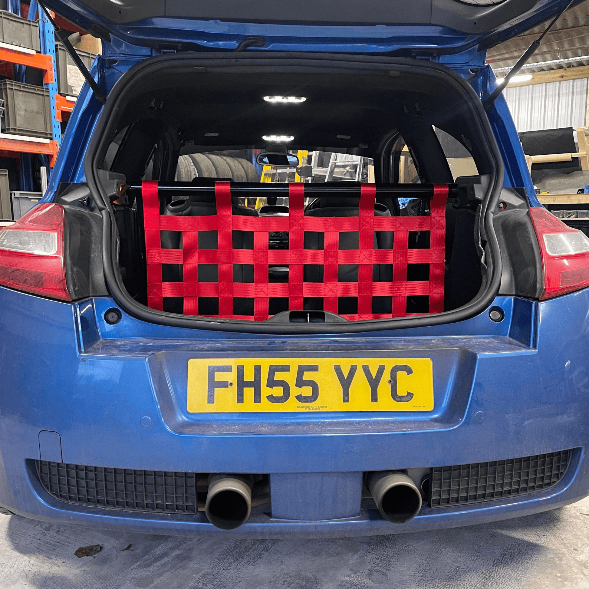 Renault Megane Mk2 RS 225 Strut bar and Cargo net cargo-nets.co.uk