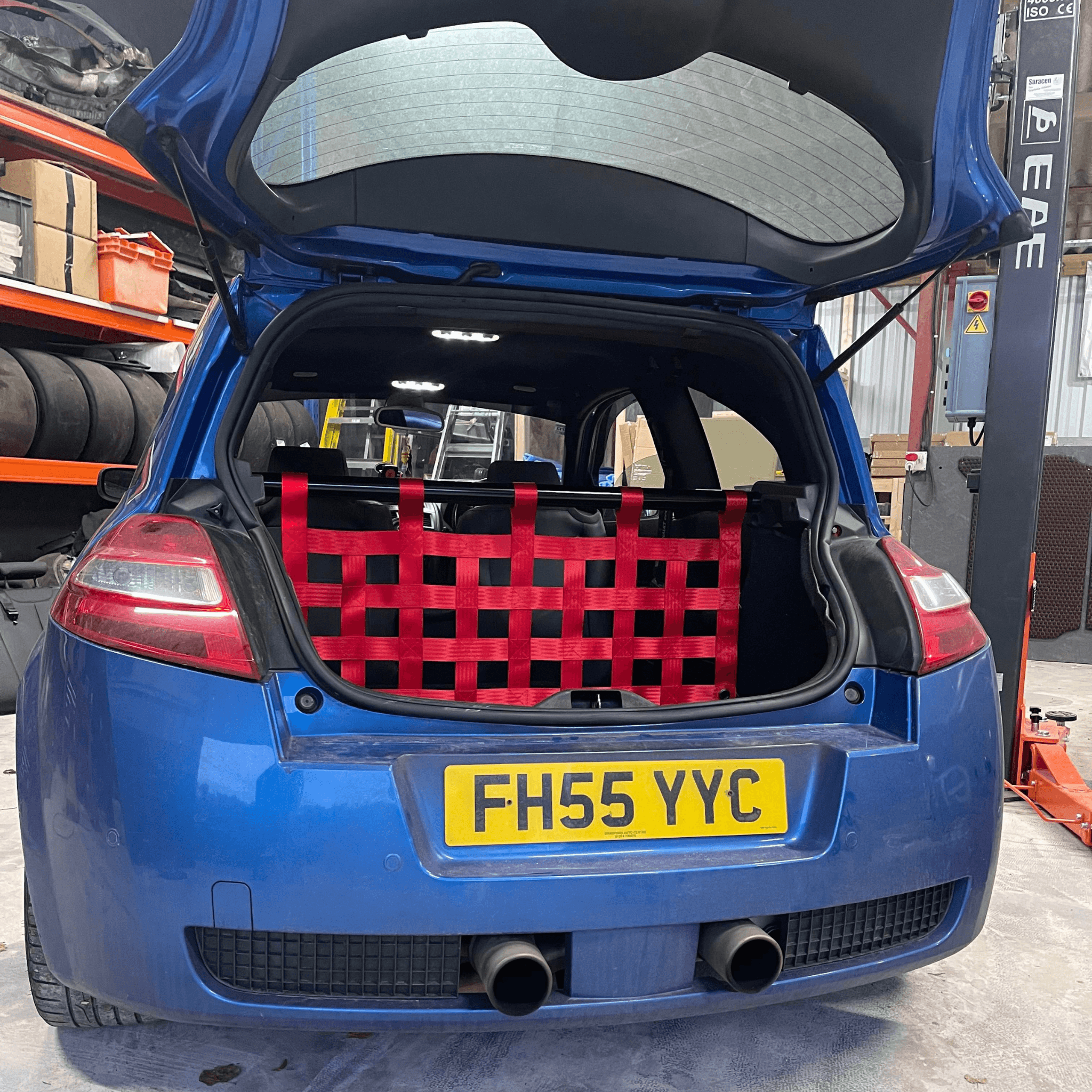 Renault Megane Mk2 RS 225 Strut bar and Cargo net cargo-nets.co.uk