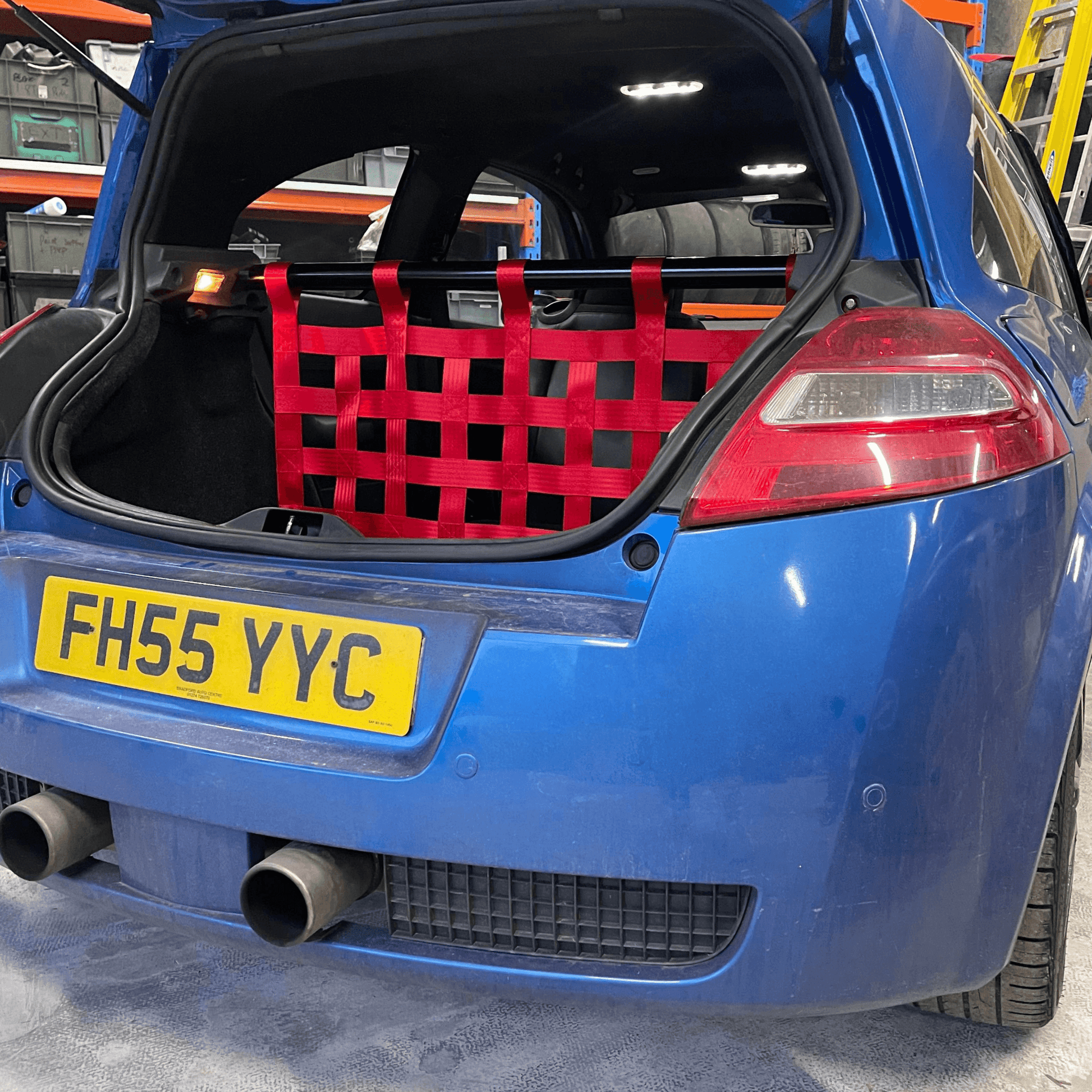Renault Megane Mk2 RS 225 Strut bar and Cargo net cargo-nets.co.uk
