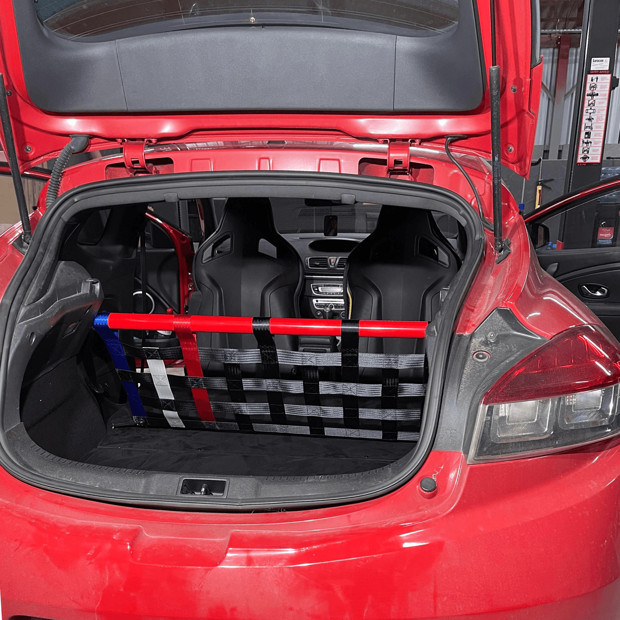 Renault Megane Mk3 RS 250 265 275 Strut bar and Cargo net cargo-nets.co.uk