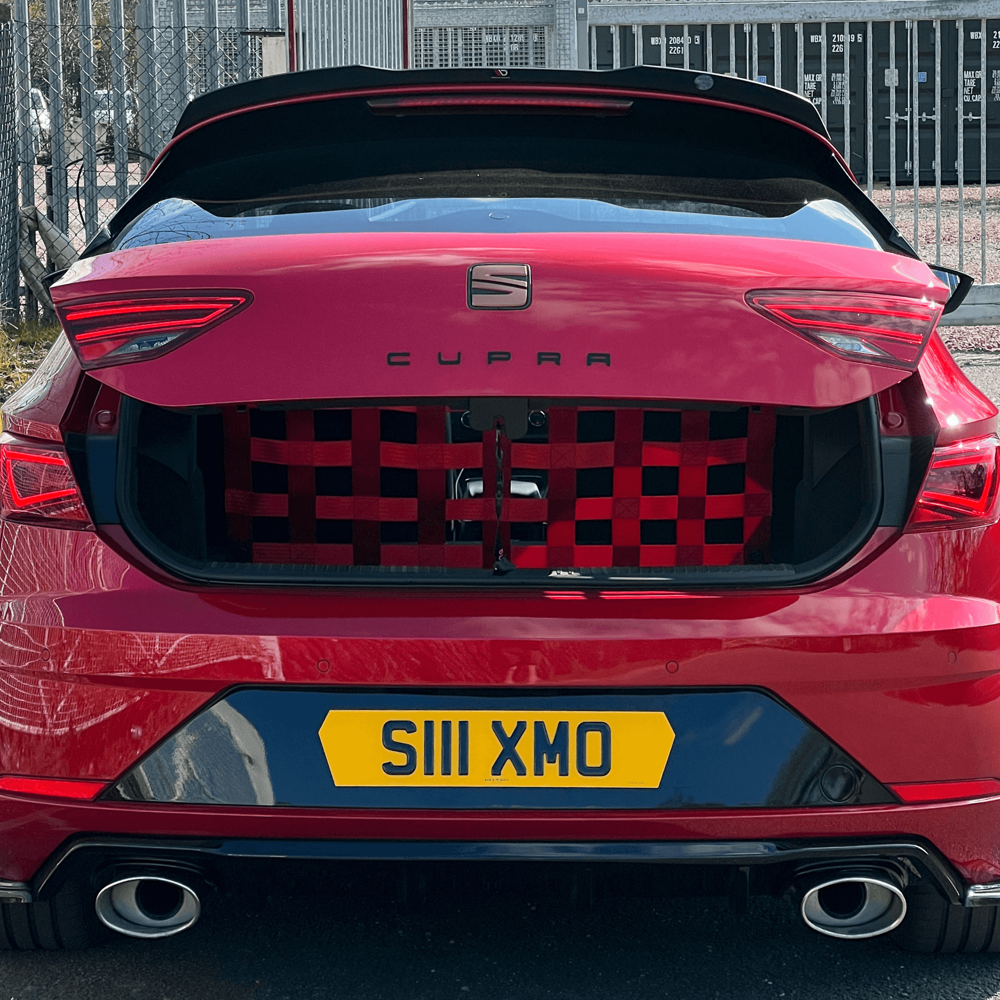 Seat Leon Mk3 Cupra 5F Strut bar and Cargo net cargo-nets.co.uk