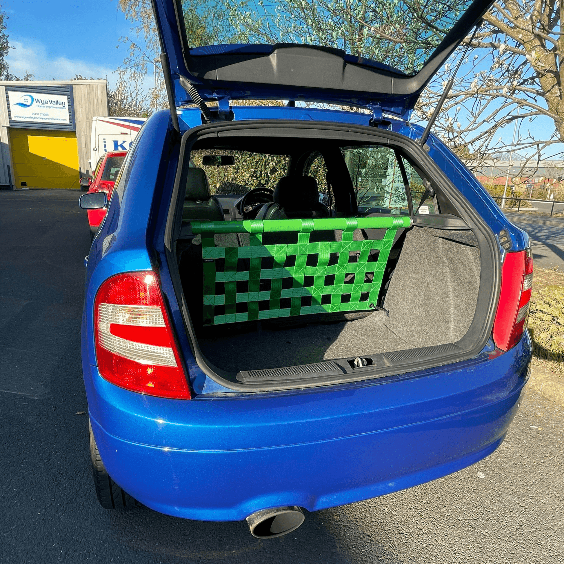 Skoda Fabia vRS Mk1 6Y Strut Bar and Cargo Net cargo-nets.co.uk