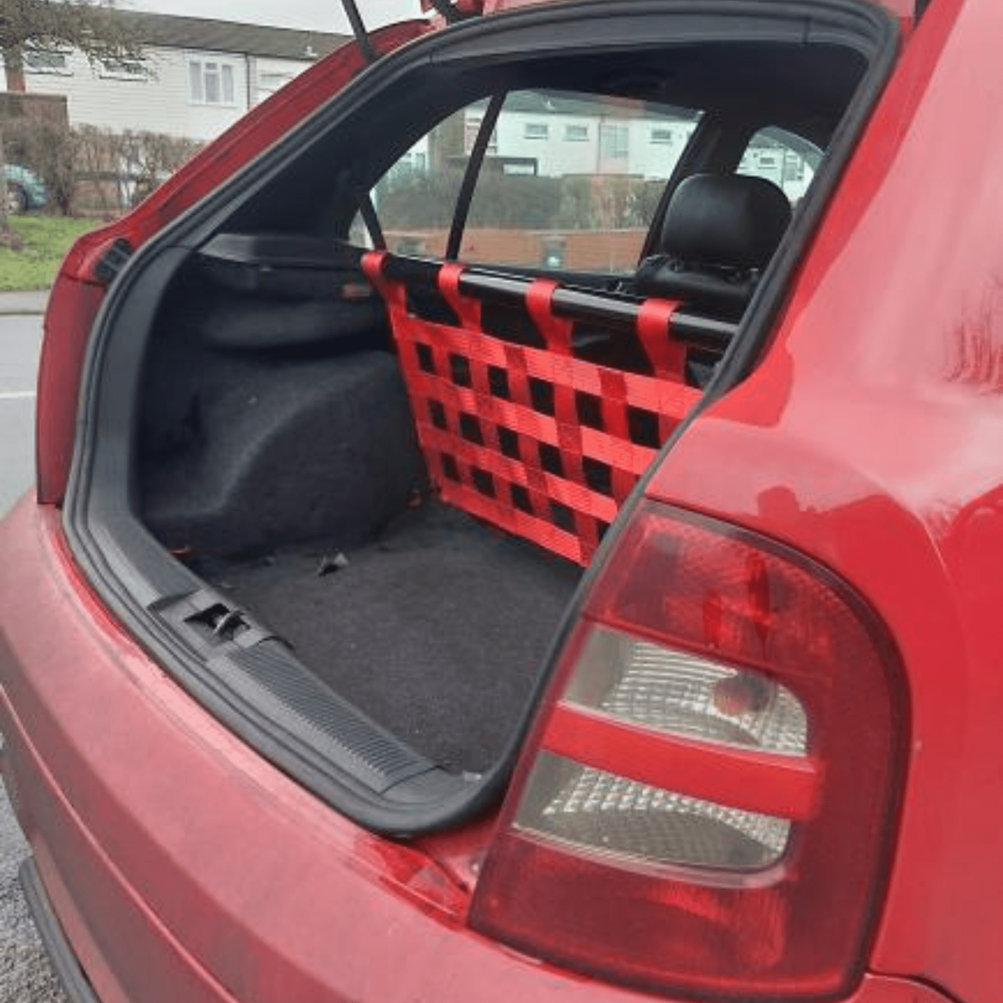 Skoda Fabia vRS Mk1 6Y Strut Bar and Cargo Net cargo-nets.co.uk
