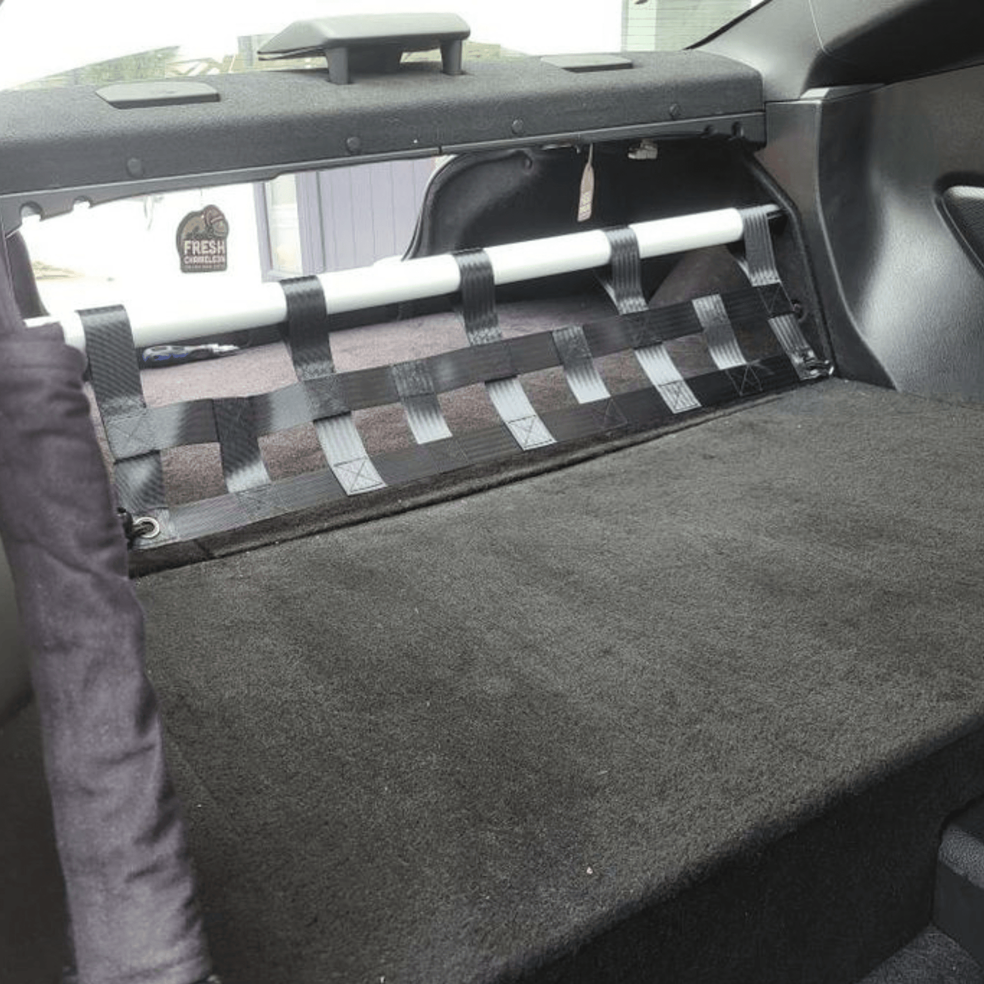 Toyota GT86 Strut bar and Cargo net cargo-nets.co.uk