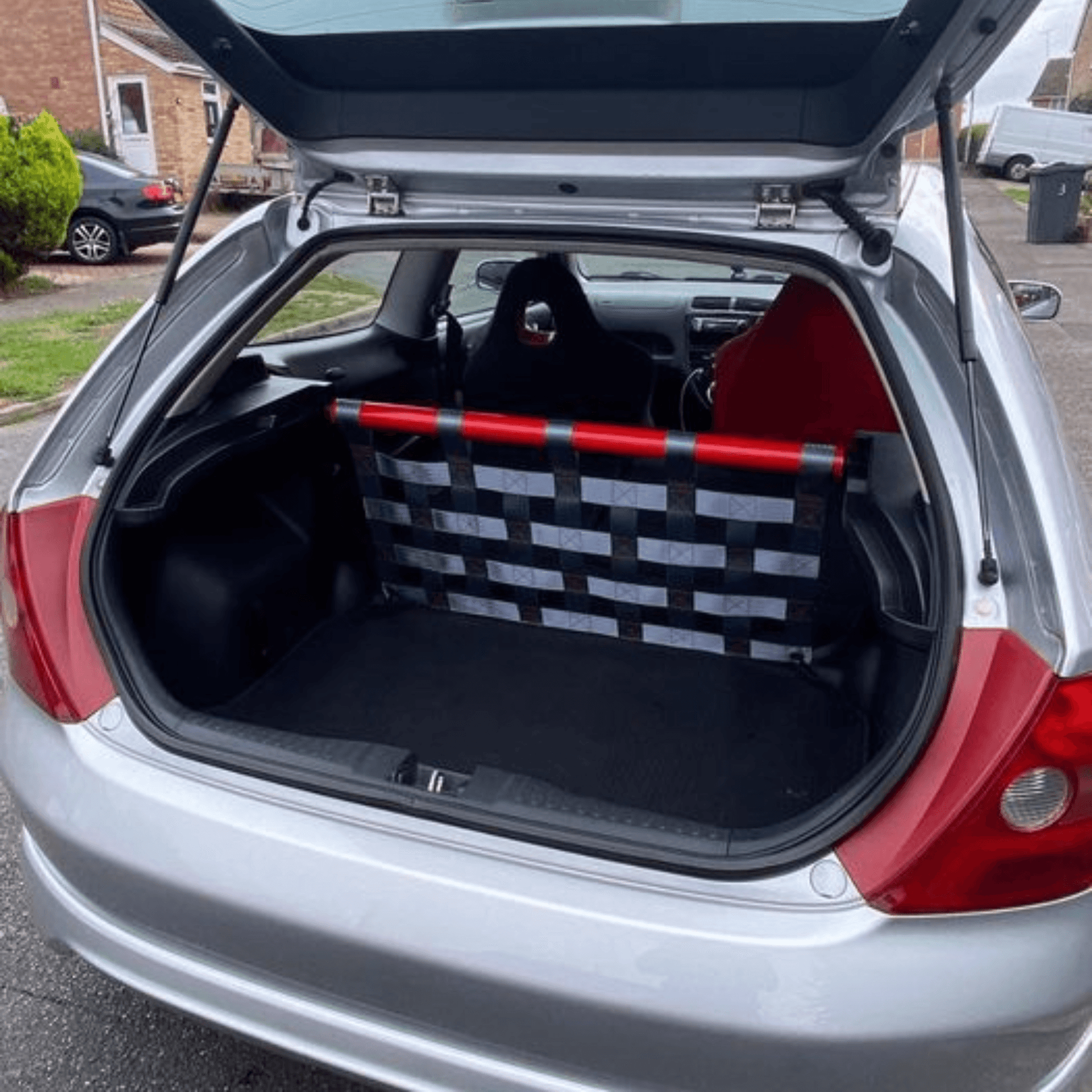 Honda Civic Mk7 EP3 Strut bar and Cargo net cargo-nets.co.uk