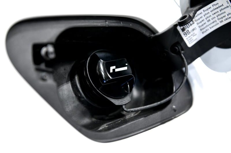 Racingline Billet Fuel Cap (Push-twist Style Cap) - VWR19G711