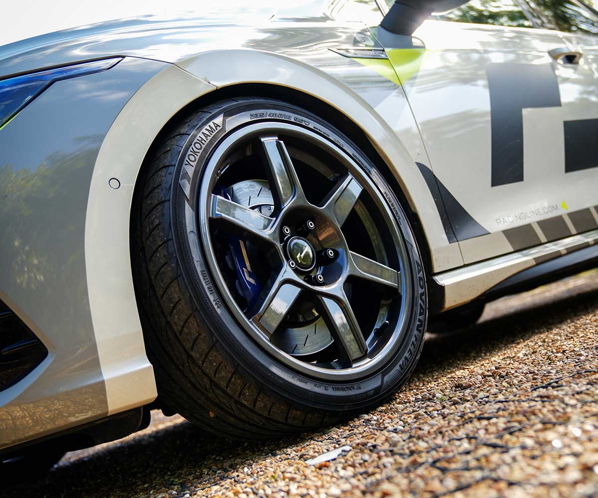 RacingLine VWR R-06 18x8.5 (ET44) Flow Formed Gloss Gunmetal Wheel