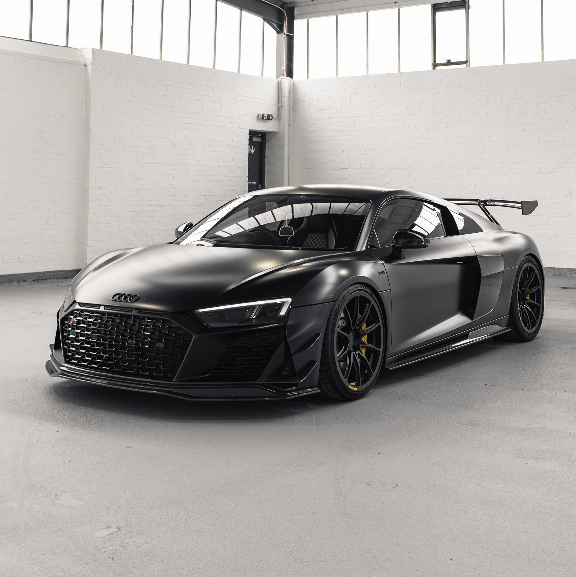 Audi R8 4S Facelift Pre-Preg Carbon Fibre Front Splitter by FORM FORM Industries