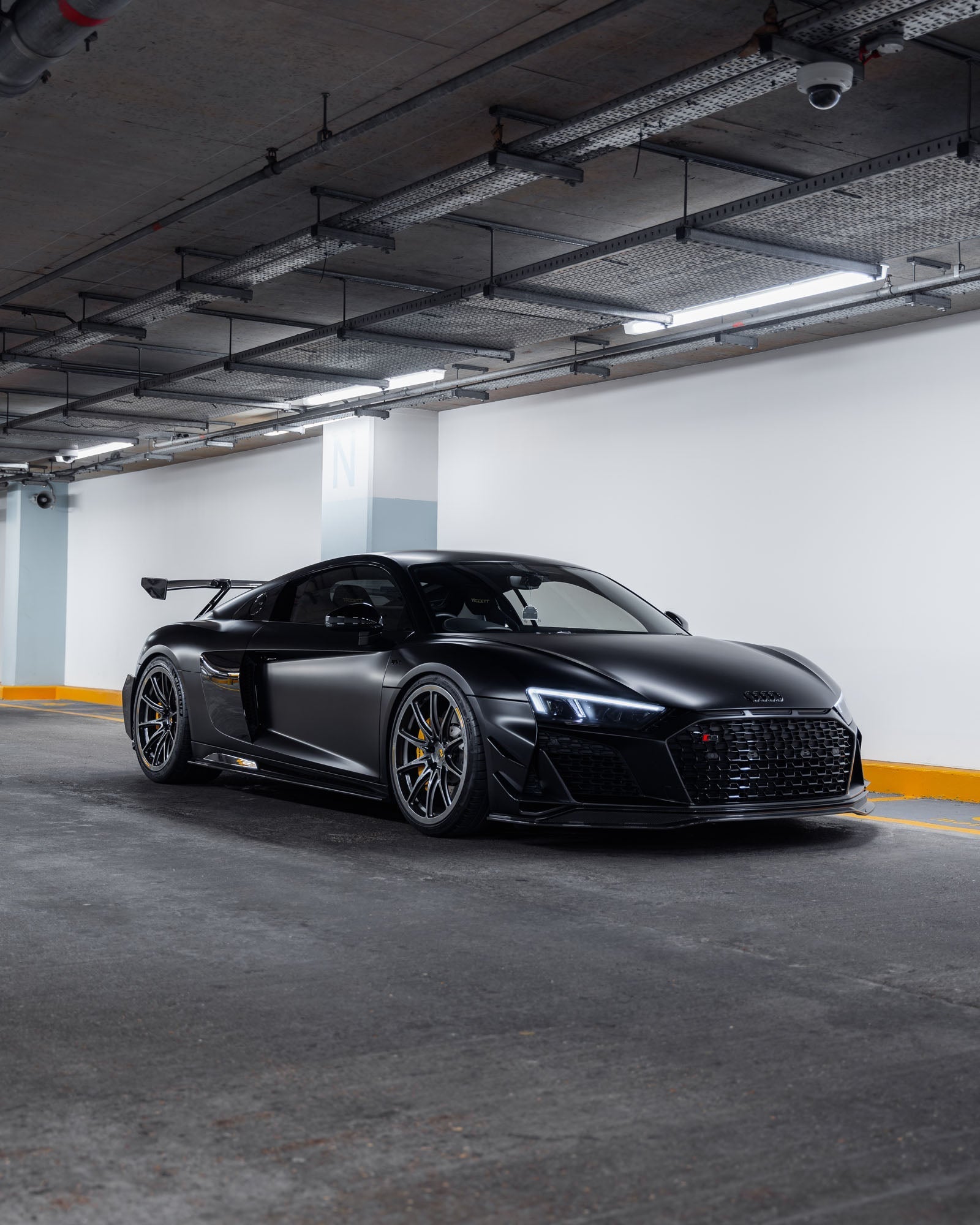 Audi R8 4S Facelift Pre-Preg Carbon Fibre Front Splitter by FORM FORM Industries