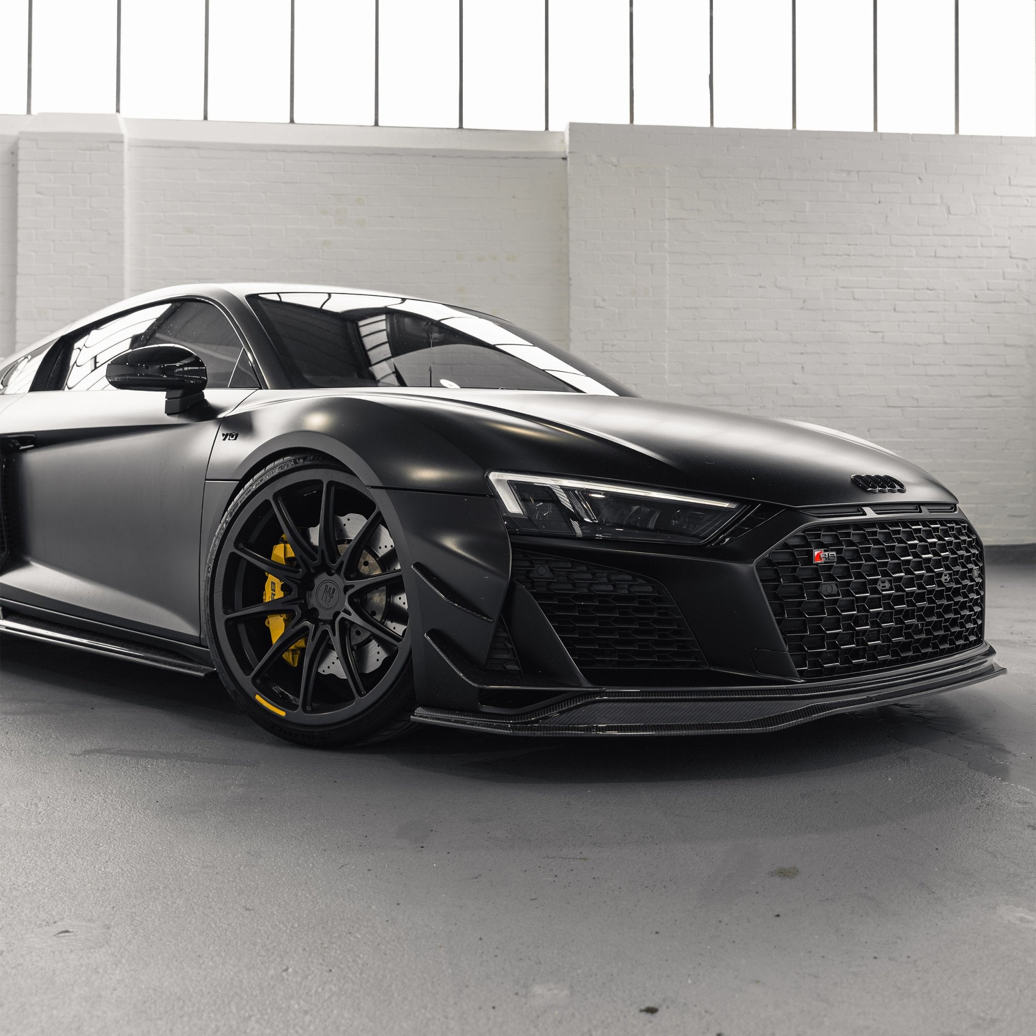 Audi R8 4S Facelift Pre-Preg Carbon Fibre Front Splitter by FORM FORM Industries