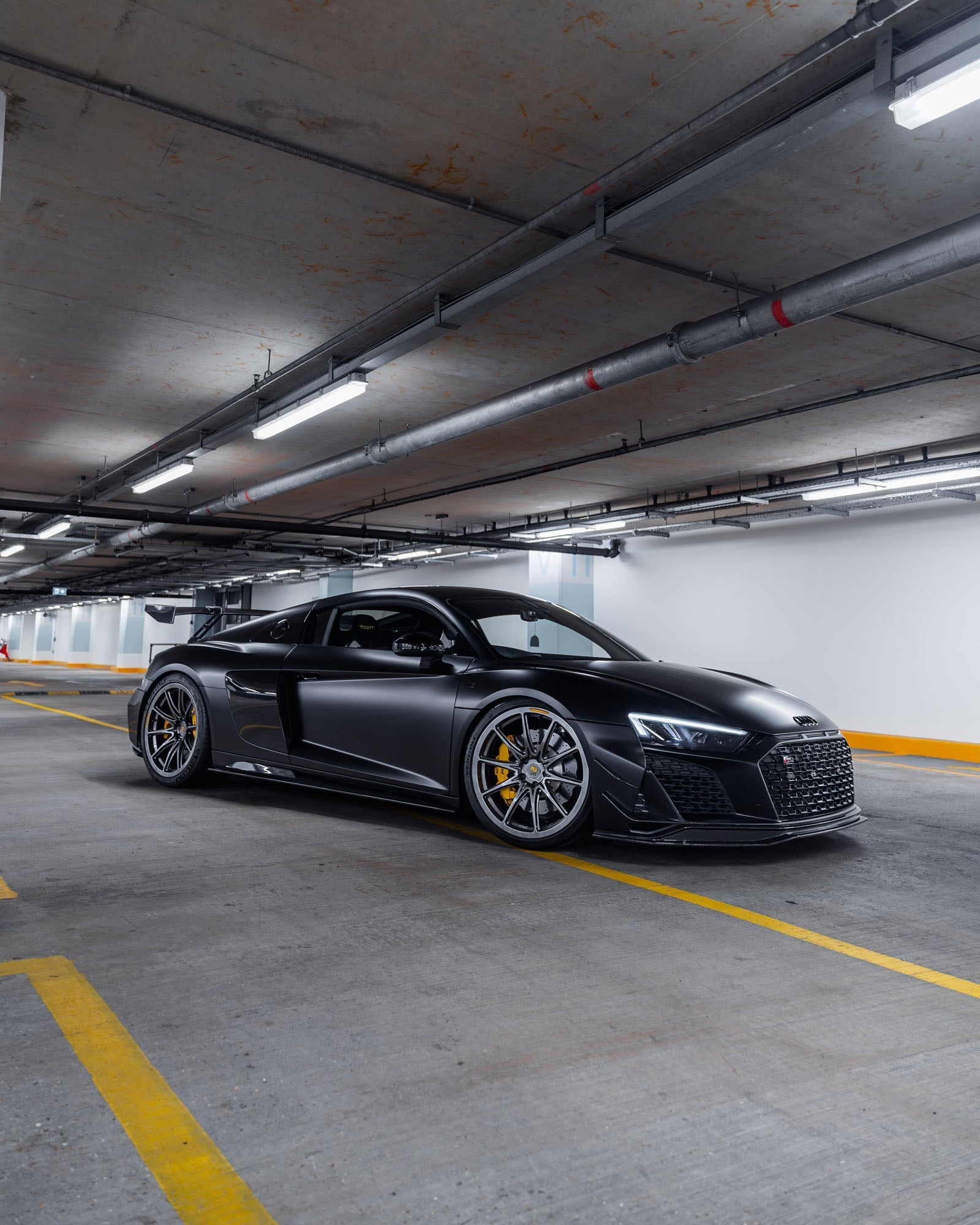 Audi R8 4S Facelift Pre-Preg Carbon Fibre Front Splitter by FORM FORM Industries