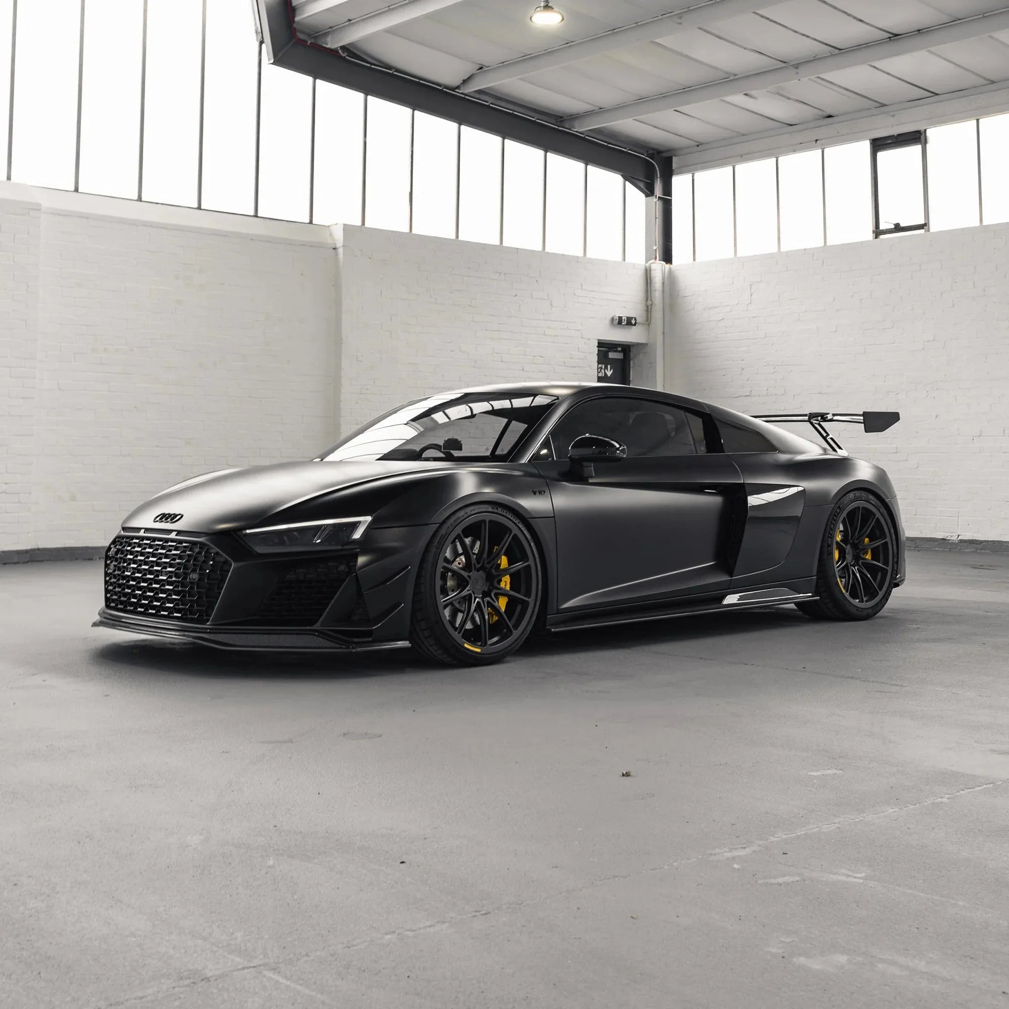 Audi R8 4S Facelift Pre-Preg Carbon Fibre Full Body Kit by FORM
