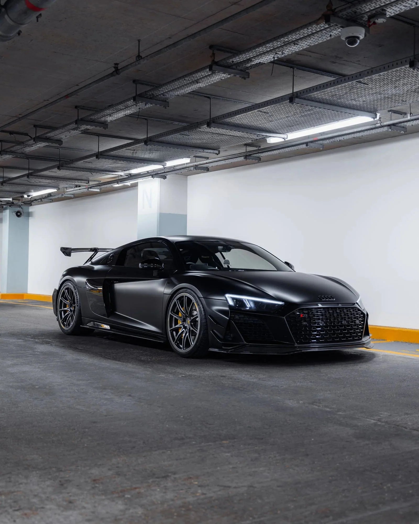 Audi R8 4S Facelift Pre-Preg Carbon Fibre Full Body Kit by FORM