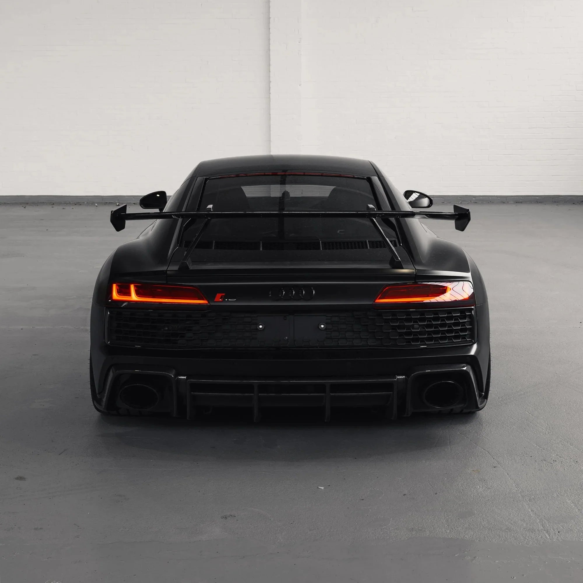 Audi R8 4S Facelift Pre-Preg Carbon Fibre Full Body Kit by FORM