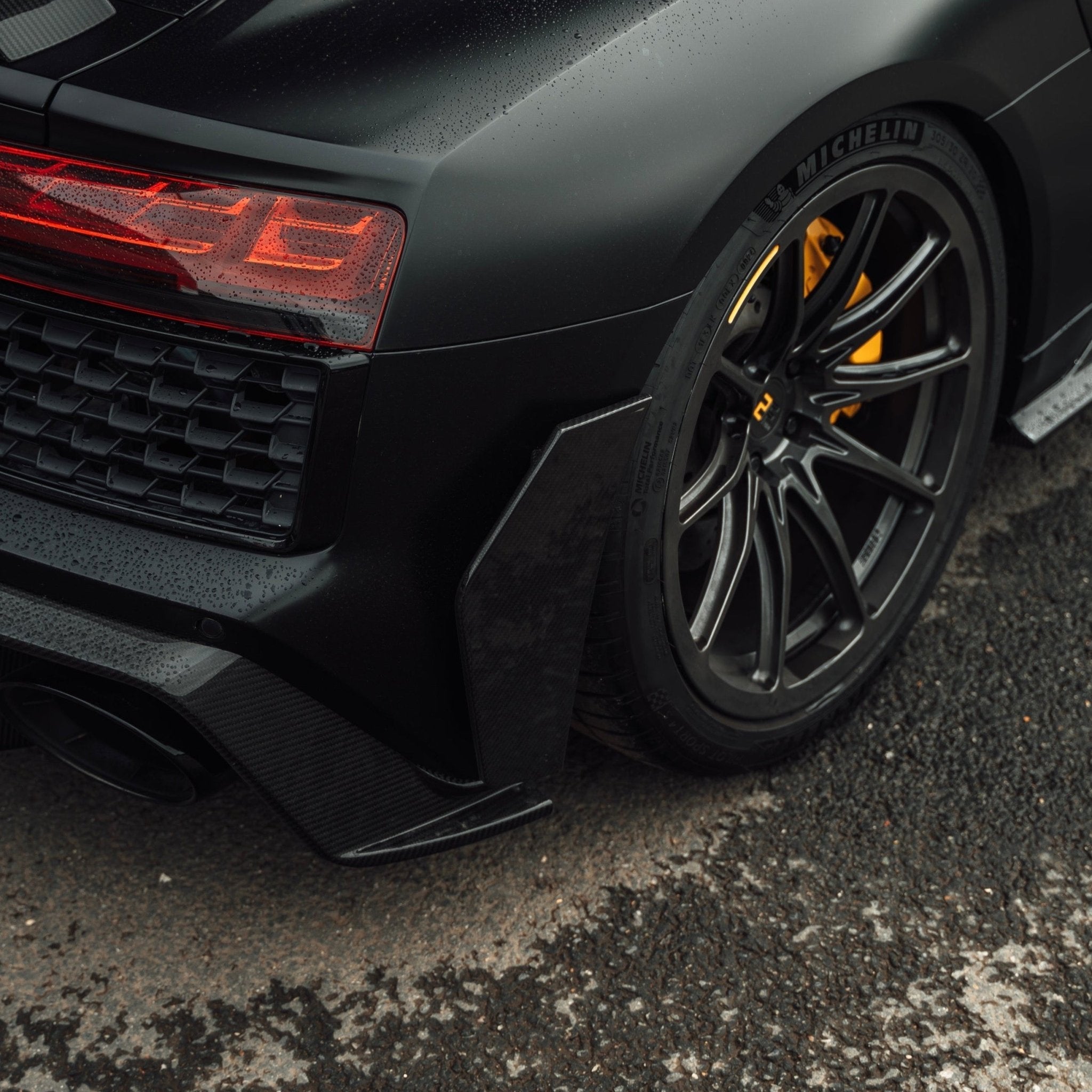 Audi R8 4S Facelift LCI Pre-Preg Carbon Fibre Rear Bumper Canards by FORM (2021-2024) FORM Industries