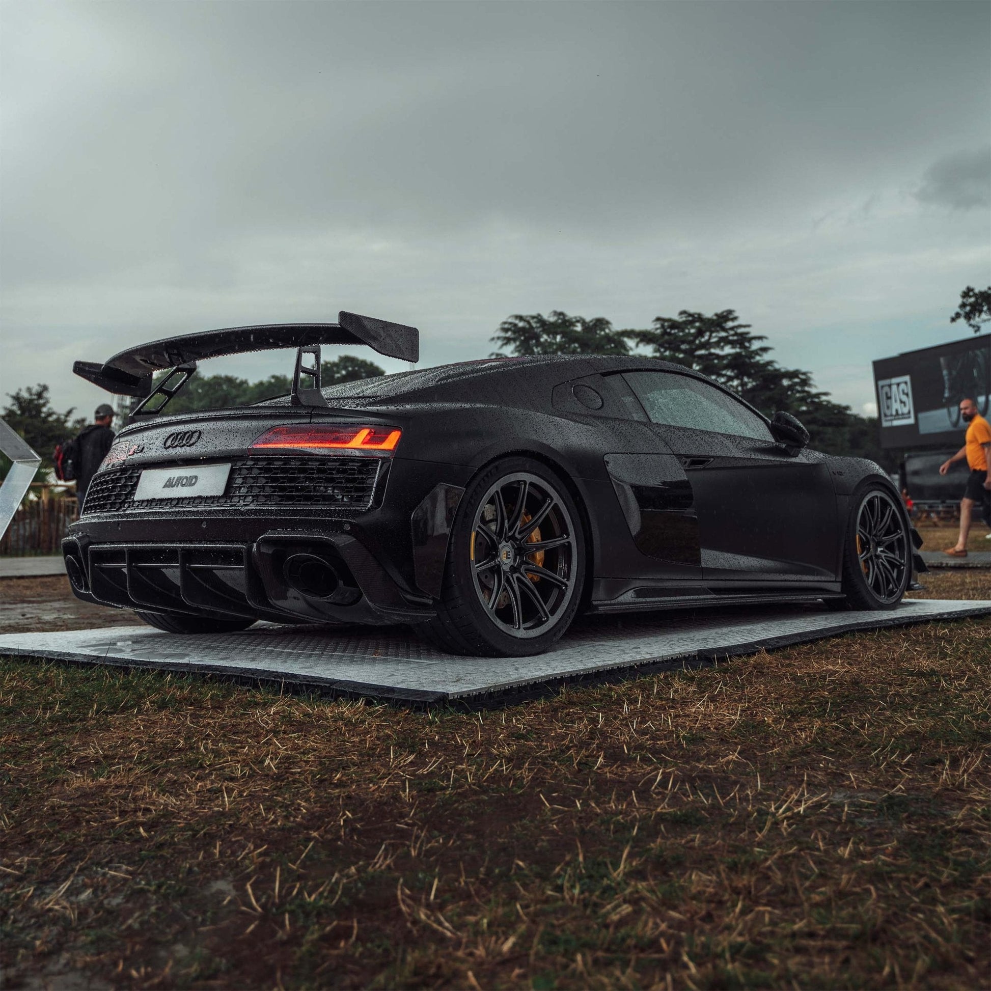 Audi R8 4S Facelift LCI Pre-Preg Carbon Fibre Rear Bumper Canards by FORM (2021-2024) FORM Industries