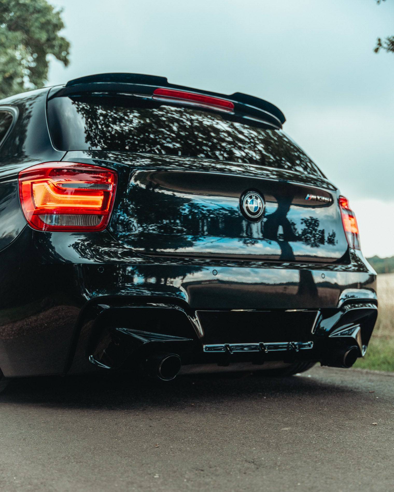 BMW 1 Series & M135i F20 F21 Pre-LCI EVO-1 Gloss Black Rear Diffuser by ZAERO (2011-2015)