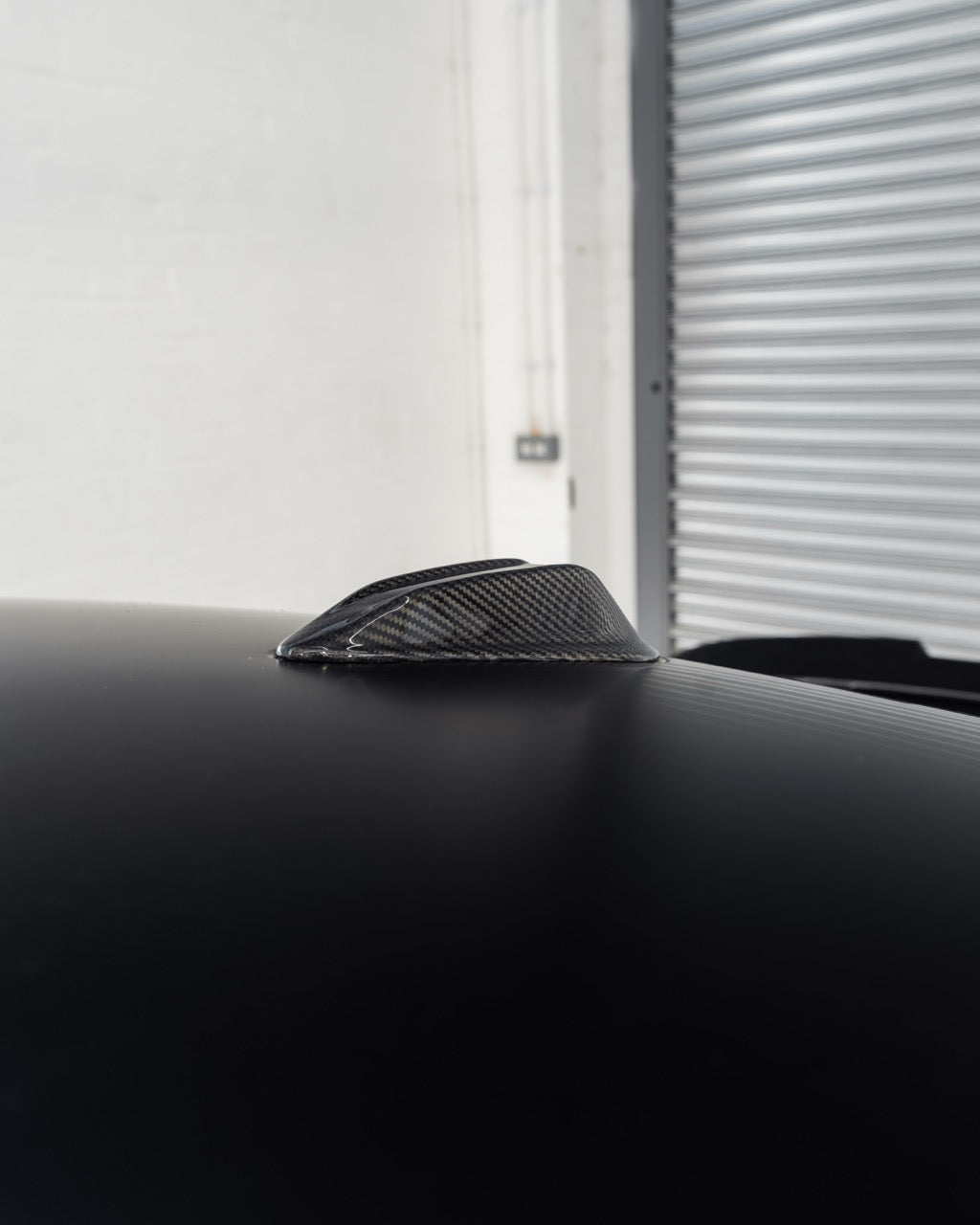 BMW 5 Series G60 & M5 G90 Pre-Preg Carbon Fibre Shark Fin Aerial Cover by FORM (2024+) FORM Industries