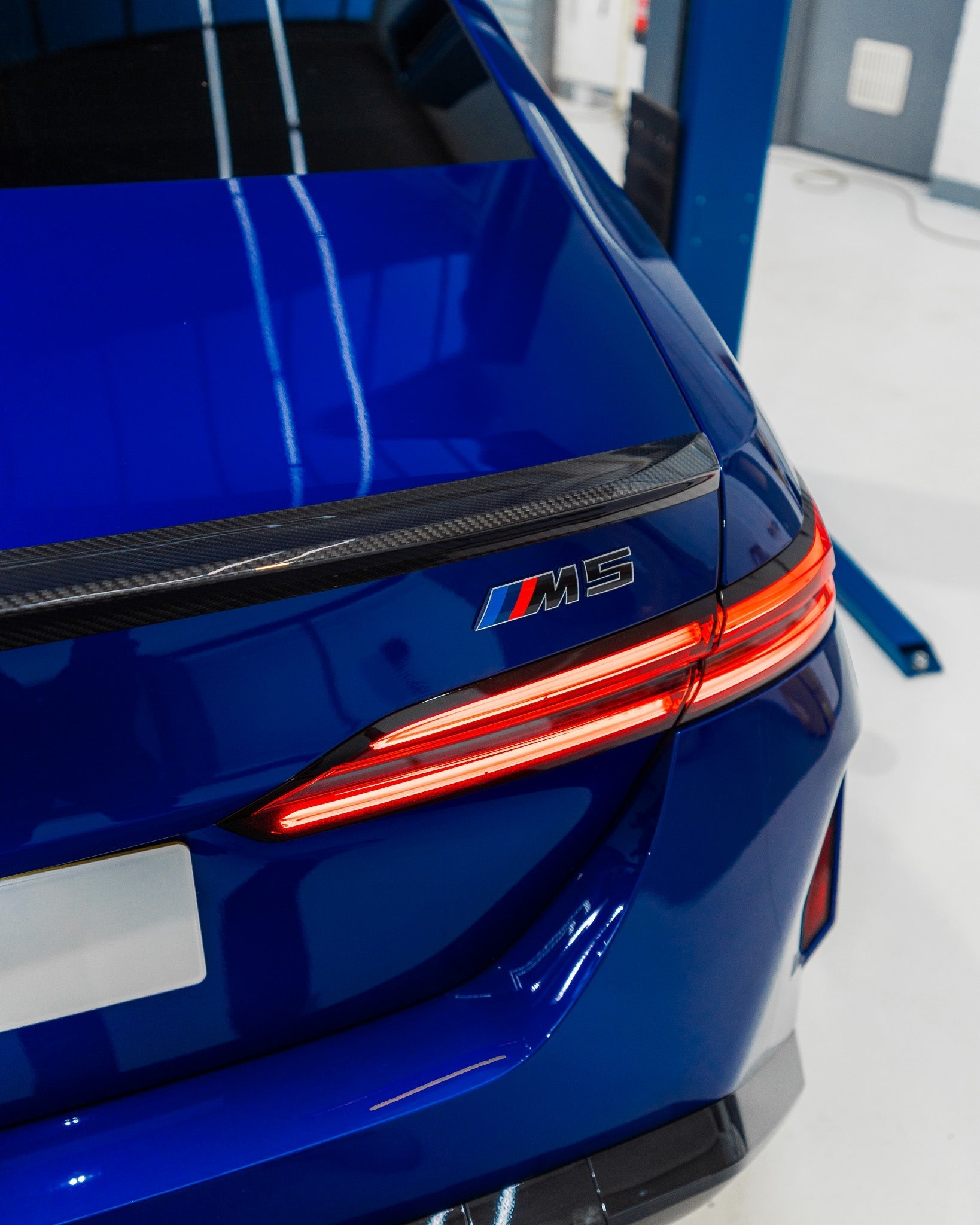 BMW 5 Series G60 & M5 G90 Pre-Preg Carbon Fibre Rear Spoiler by FORM (2024+) FORM Industries