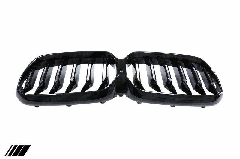 BMW 5 Series LCI G30 G31 Gloss Black Kidney Grilles by FORM (2020-2023) FORM Industries