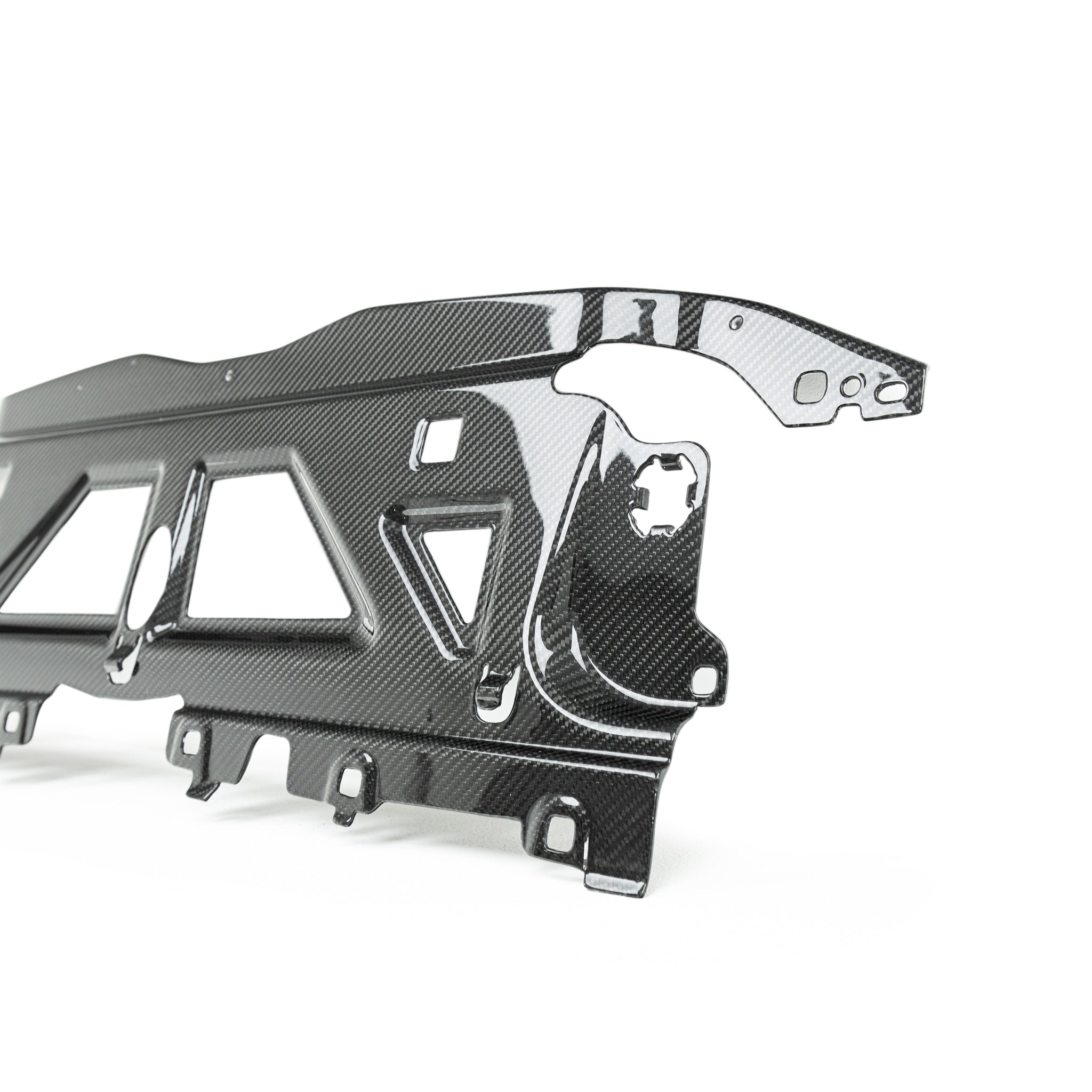 BMW M2 G87, M3 G80 G81 & M4 G82 G83 Pre-Preg Carbon Fibre Cooling Shroud by FORM (2021+) FORM Industries