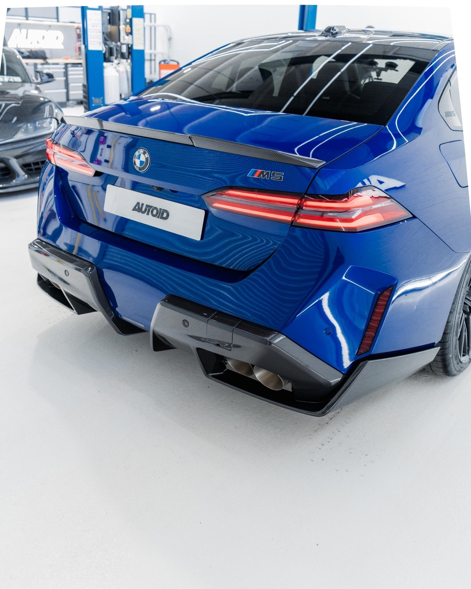 BMW M5 G90 G99 Pre-Preg Carbon Fibre Rear Diffuser by FORM (2024+) FORM Industries
