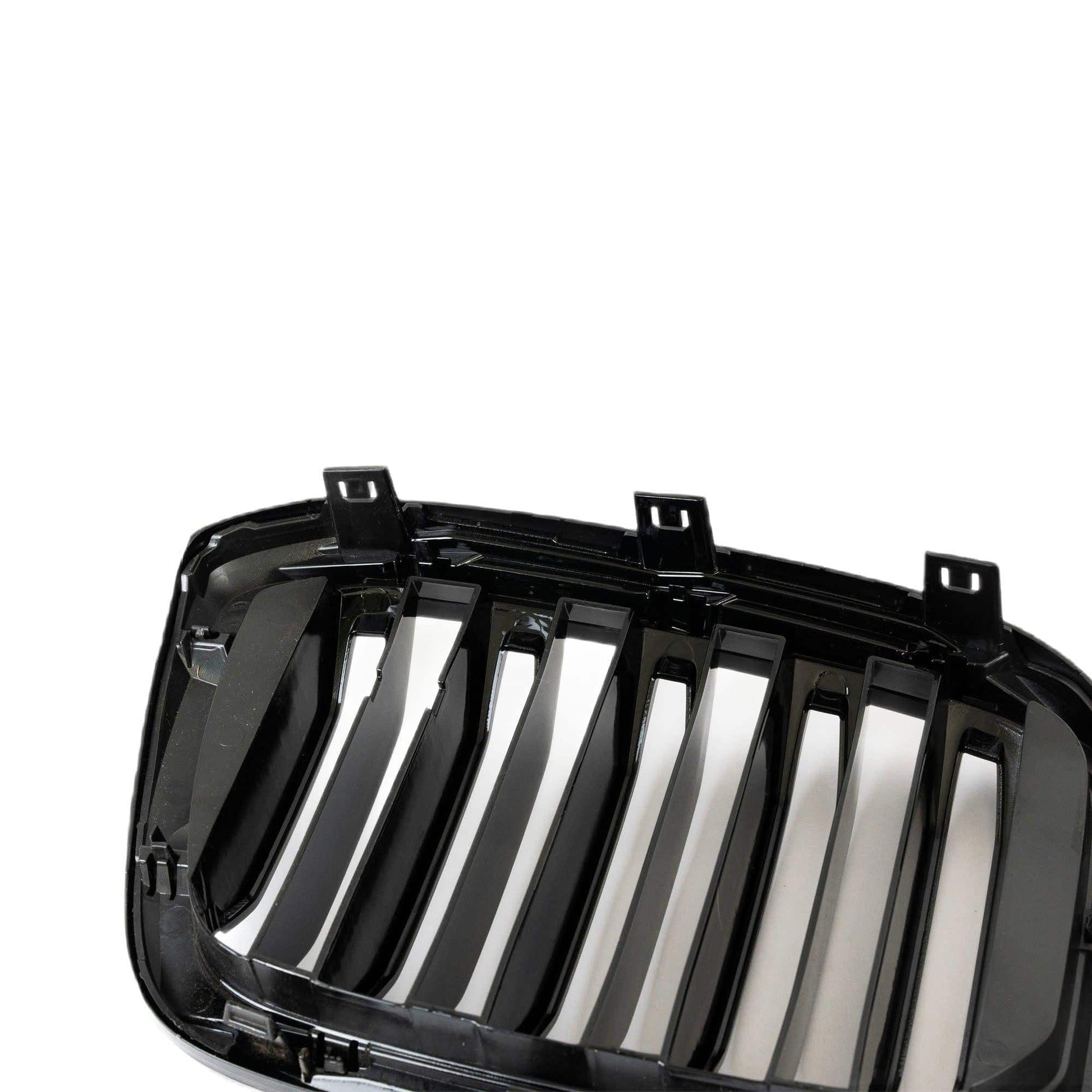 BMW X3 G01 LCI & X4 G02 LCI Gloss Black Kidney Grille by FORM (2021-2024) FORM Industries