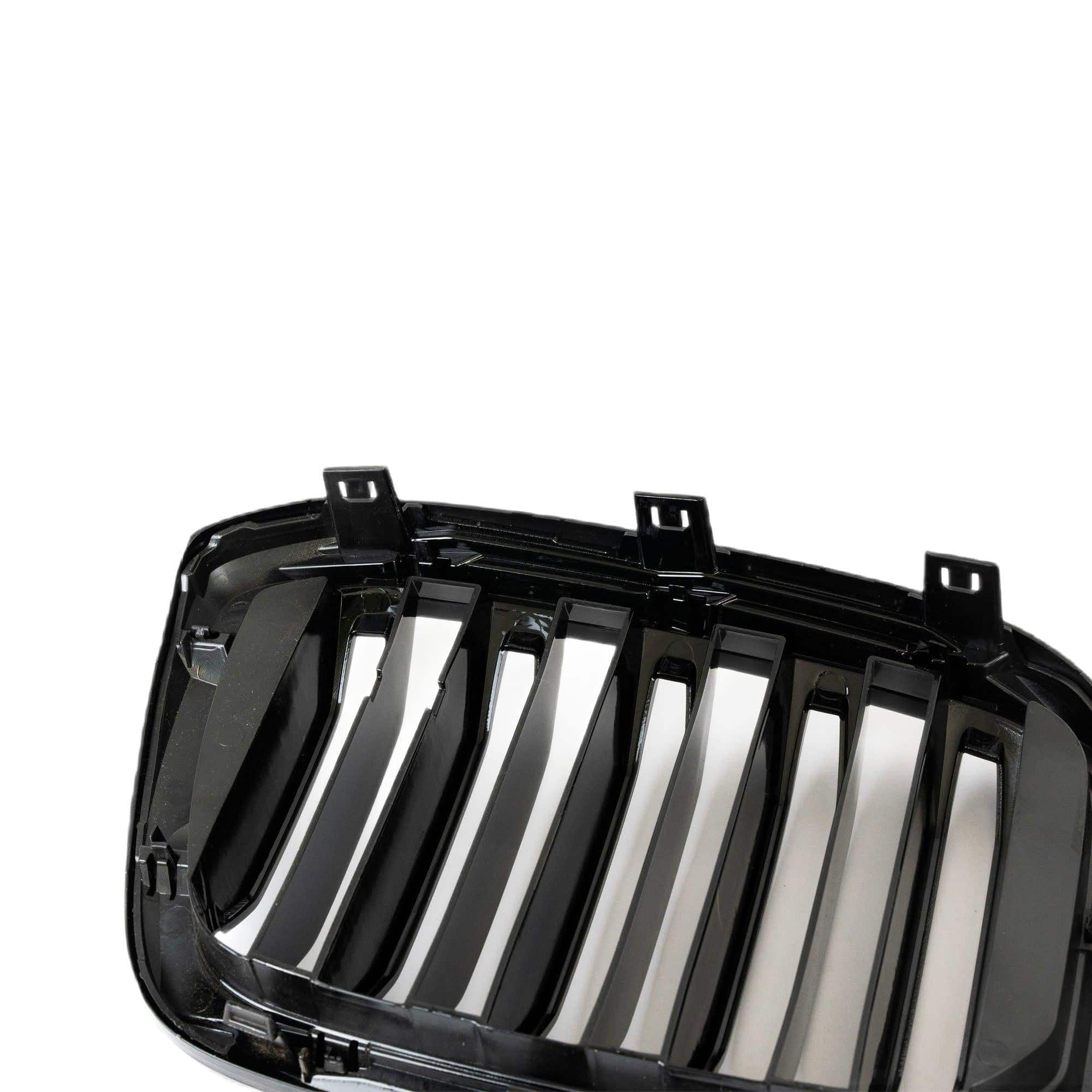 BMW X3 G01 LCI & X4 G02 LCI Gloss Black Kidney Grille by FORM (2021-2024) FORM Industries