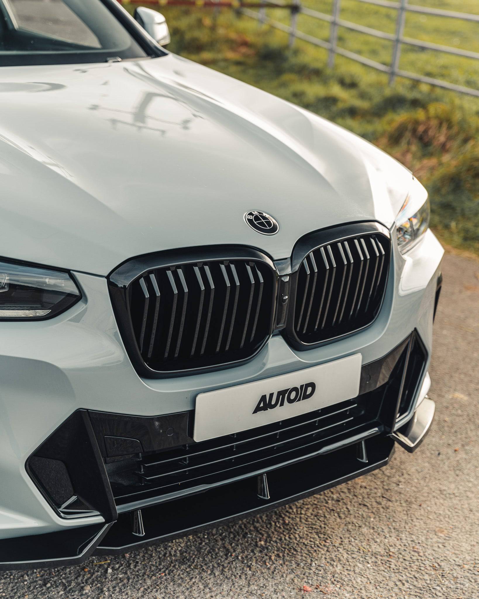BMW X3 G01 LCI & X4 G02 LCI Gloss Black Kidney Grille by FORM (2021-2024) FORM Industries