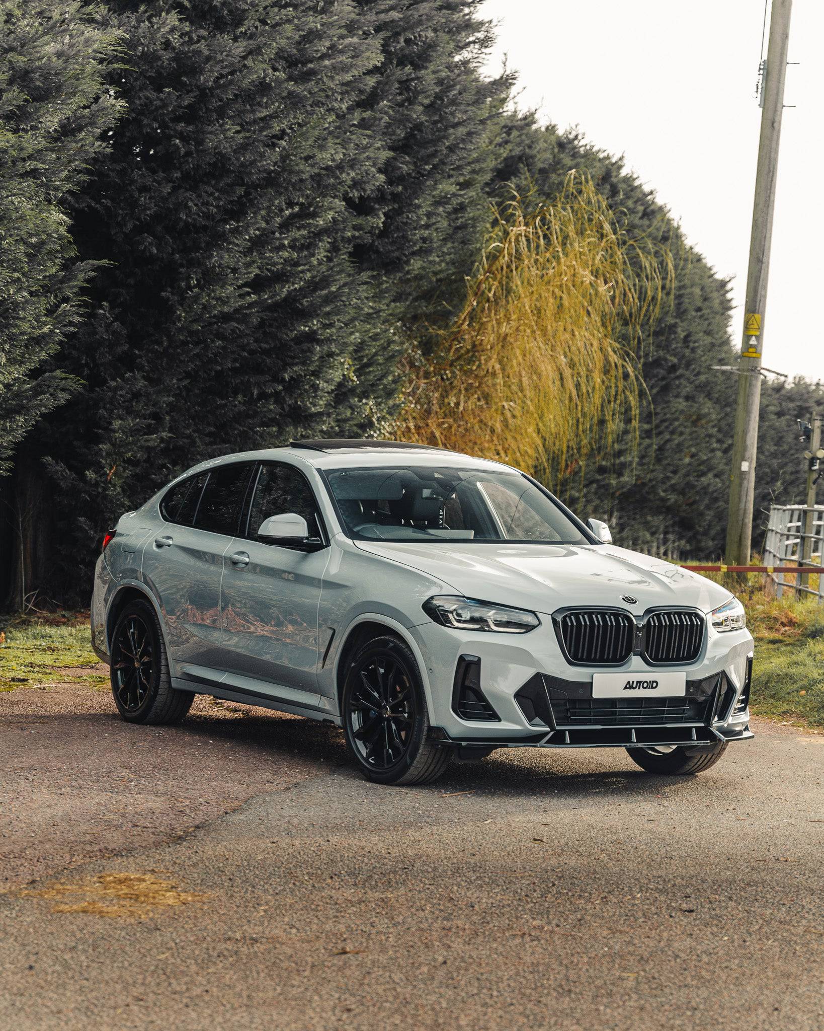 BMW X3 G01 LCI & X4 G02 LCI Gloss Black Kidney Grille by FORM (2021-2024) FORM Industries