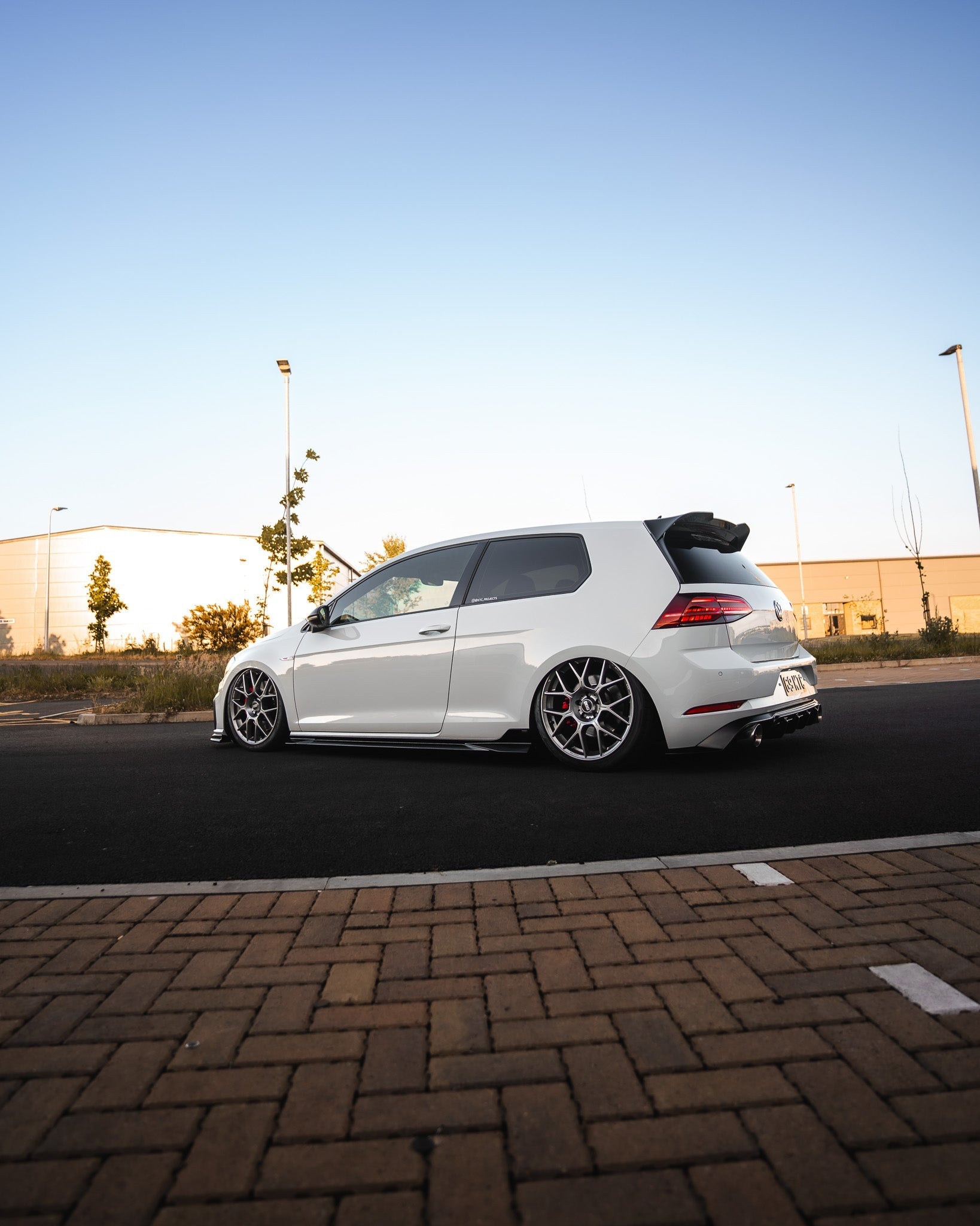 VW Golf, Golf GTI & Golf R Mk7 / Mk7.5 EVO-1 Gloss Black Rear Spoiler by ZAERO (2013-2020)
