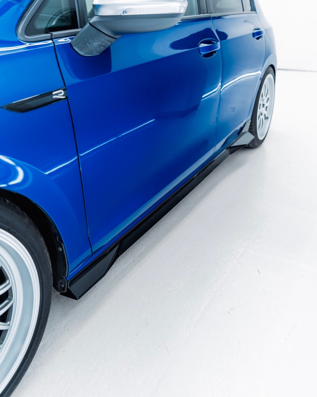 VW Golf R Mk8 Gloss Black Body Kit by ZAERO (2020-2024)